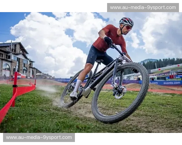 轮径之争:大轮的狂野还是小轮的灵动?一场关乎灵魂的骑行博弈 轮径之争:大轮的狂野还是小轮的灵动?一场关乎灵魂的骑行博弈